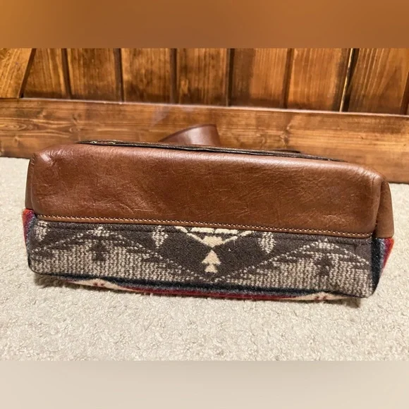 Handcrafted Leather Western Bag with Wool Inlay - Picture 7 of 10